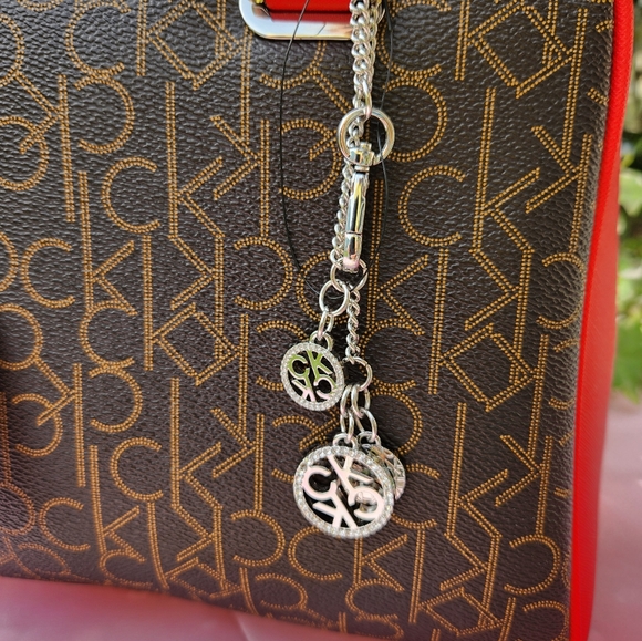 Calvin Klein Handbag/ Crossbody With Bag Charms - Picture 3 of 15